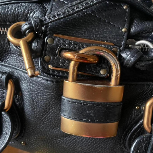 Authentic Vintage Classic Regular Size Black Leather Chlo-é Paddingto-n Bag with Brass-toned Hardware Pre-owned